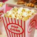 De bonnes alternatives au popcorn, devant un bon film